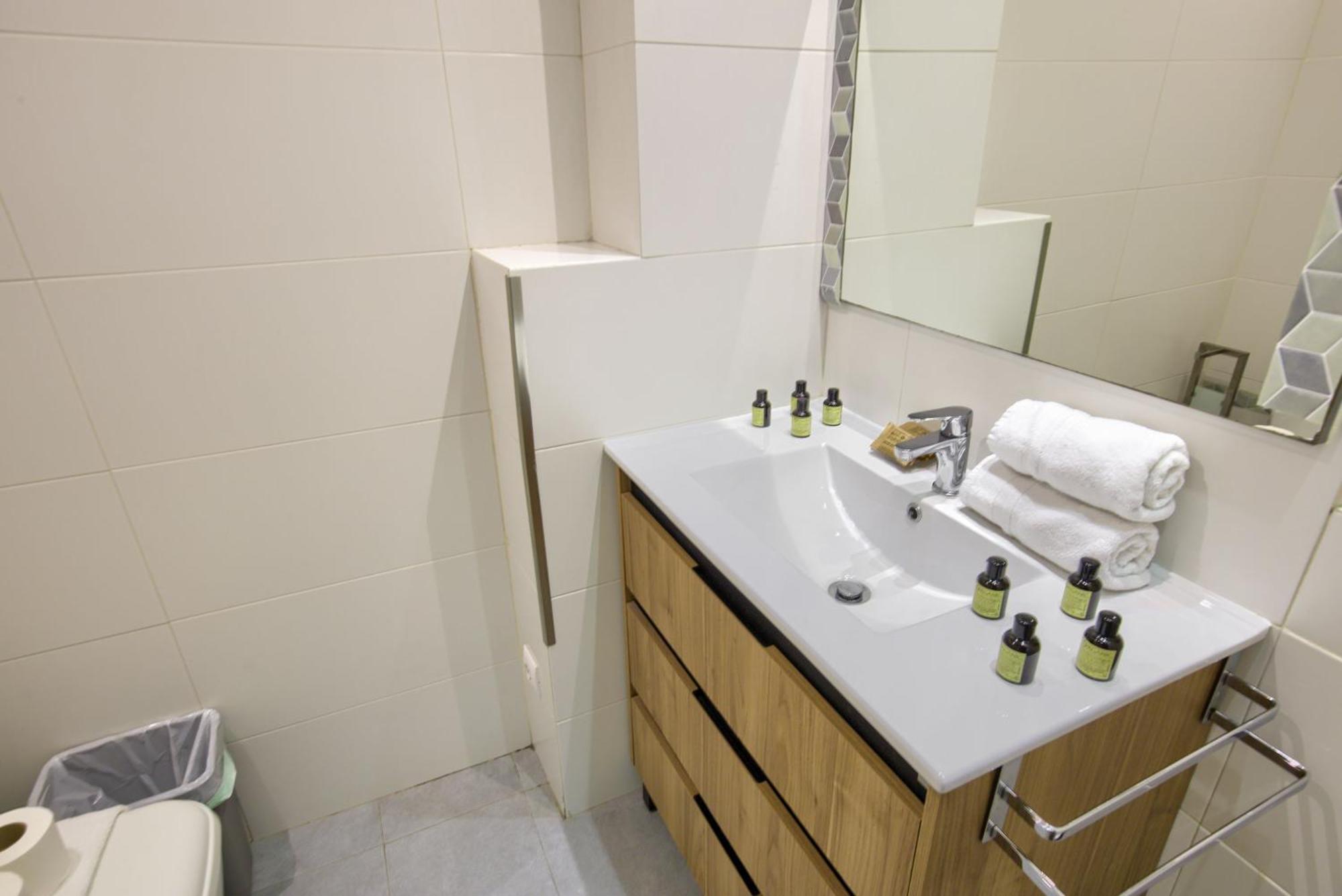 Apartament Dobo Madrid Ventas Zewnętrze zdjęcie